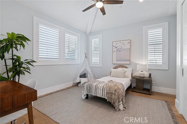 849 12th Court, Manhattan Beach, California 90266, 5 Bedrooms Bedrooms, ,5 BathroomsBathrooms,Residential,Sold,12th,SB22146383