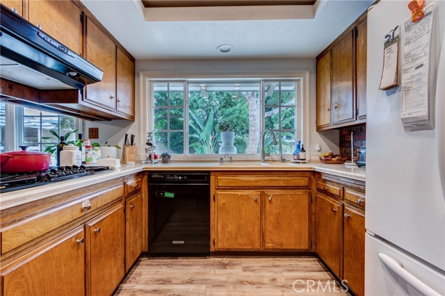 5802 Lakehaven Way, Yorba Linda CA: https://media.crmls.org/medias/985035cf-8cfc-44d4-a7af-2ebbd05b9933.jpg
