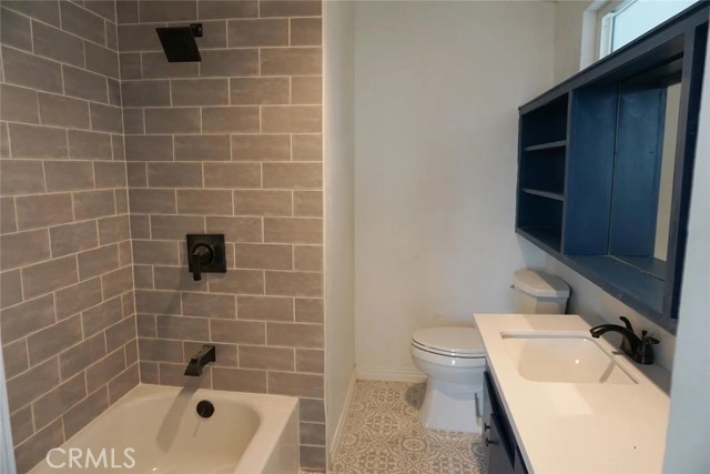Detail Gallery Image 18 of 24 For 430 Terrill Ave, Los Angeles,  CA 90042 - 3 Beds | 2 Baths