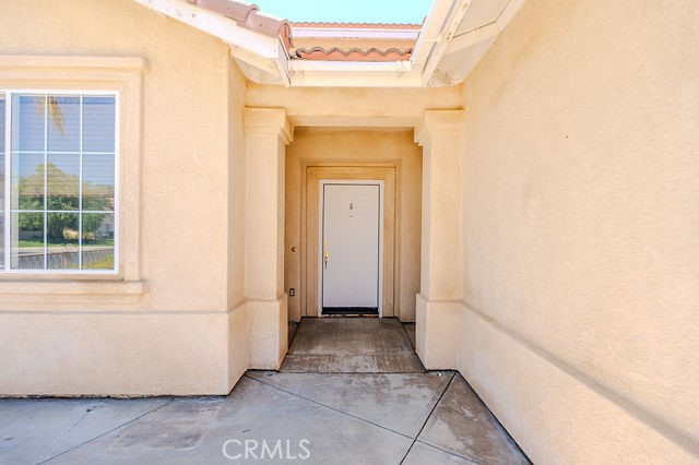 https://media.crmls.org/medias/9850b51a-0401-4b05-9c87-5b81043fa472.jpg?preset=X-Large