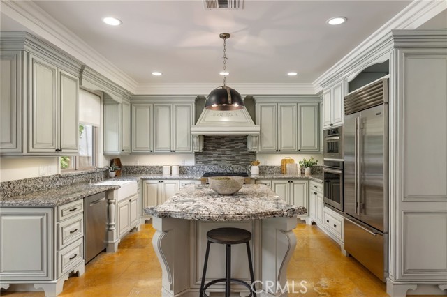 2303 Gates Avenue, Redondo Beach, California 90278, 5 Bedrooms Bedrooms, ,4 BathroomsBathrooms,Residential,Sold,Gates,SB23078432