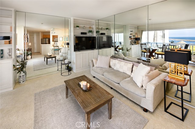 Detail Gallery Image 6 of 35 For 620 the Village #210,  Redondo Beach,  CA 90277 - 1 Beds | 1 Baths