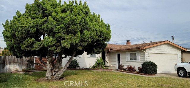 1322 Watson Ave, Costa Mesa, CA 92626