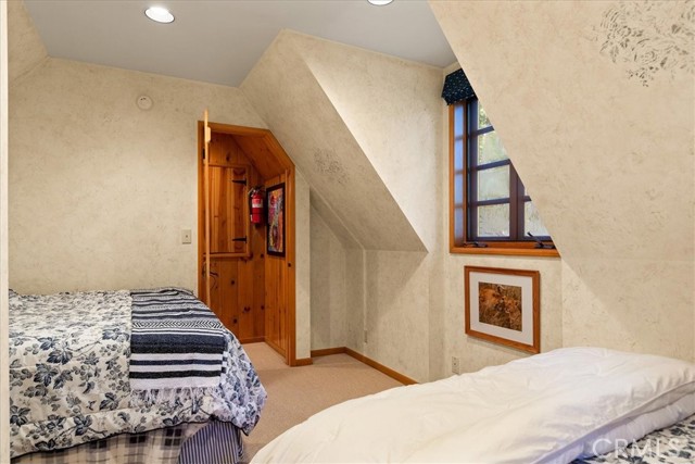 Detail Gallery Image 29 of 62 For 275 D Ln, Lake Arrowhead,  CA 92352 - 6 Beds | 6/1 Baths