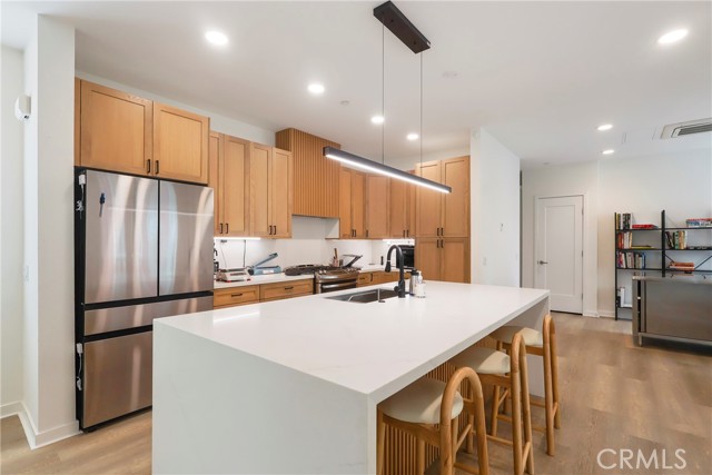 Detail Gallery Image 7 of 34 For 809 Brickyard Ln, Costa Mesa,  CA 92627 - 2 Beds | 2/2 Baths