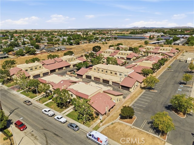 1700 E Avenue Q14, Palmdale CA: https://media.crmls.org/medias/9856d72a-e21e-4e15-9538-21c7633f1503.jpg