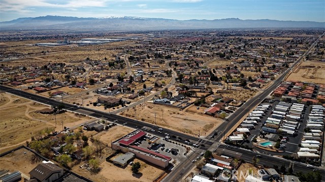 16530 Green Tree Blvd, Victorville, California 92395, ,Commercial Lease,For Rent,16530 Green Tree Blvd,CRHD25069126