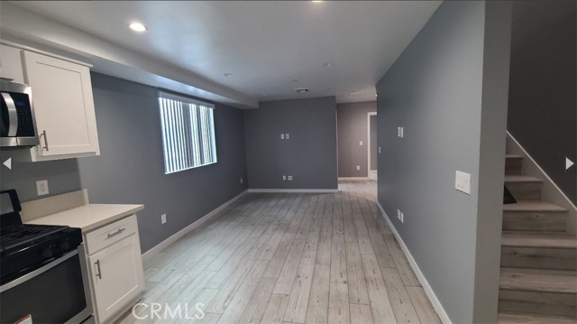 Detail Gallery Image 8 of 23 For 839 E 32nd, Los Angeles,  CA 90011 - 5 Beds | 4 Baths