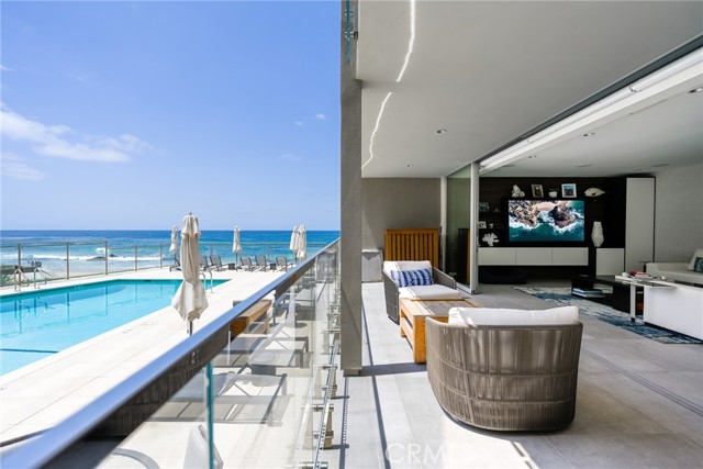 1585 S Coast, Laguna Beach CA: https://media.crmls.org/medias/985954bb-bcac-4d9a-b267-bfb76b83322b.jpg
