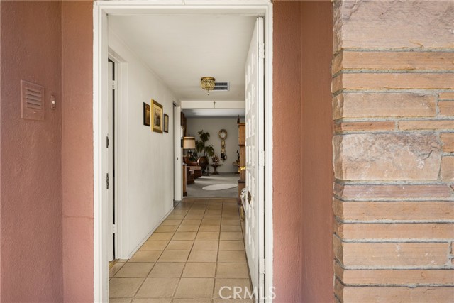 Detail Gallery Image 7 of 46 For 500 N Meadowbrook Pl, Anaheim,  CA 92801 - 4 Beds | 2/1 Baths
