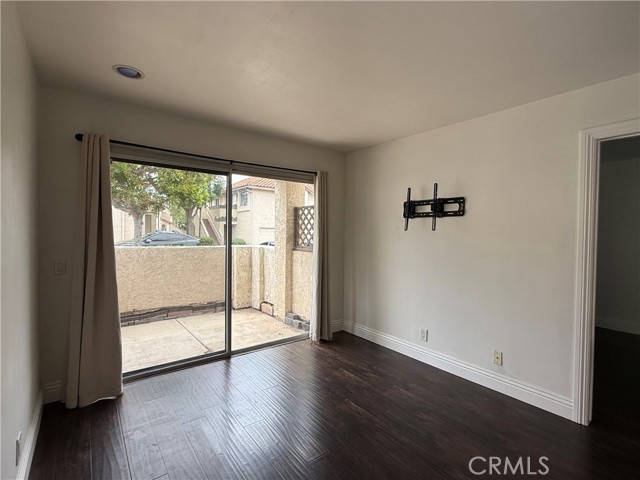 Detail Gallery Image 4 of 22 For 26205 La Real #C,  Mission Viejo,  CA 92691 - 1 Beds | 1 Baths