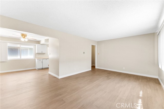 Detail Gallery Image 6 of 32 For 5932 Santa Barbara Ave #B,  Garden Grove,  CA 92845 - 2 Beds | 1 Baths