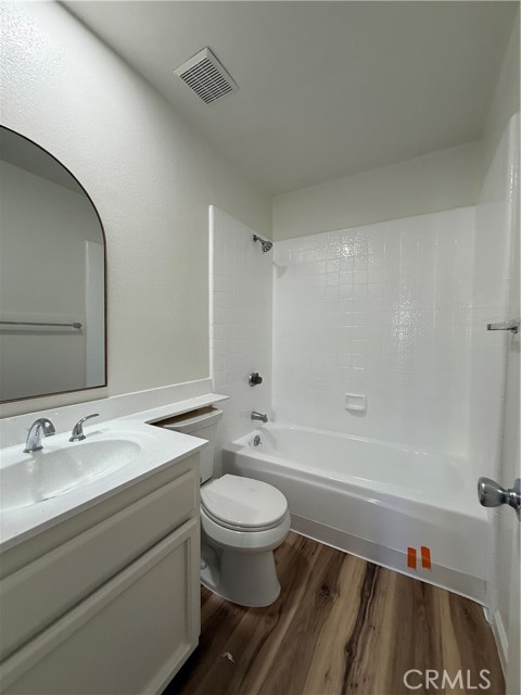 Detail Gallery Image 11 of 14 For 5250 Colodny Dr #21,  Agoura Hills,  CA 91301 - 2 Beds | 2/1 Baths