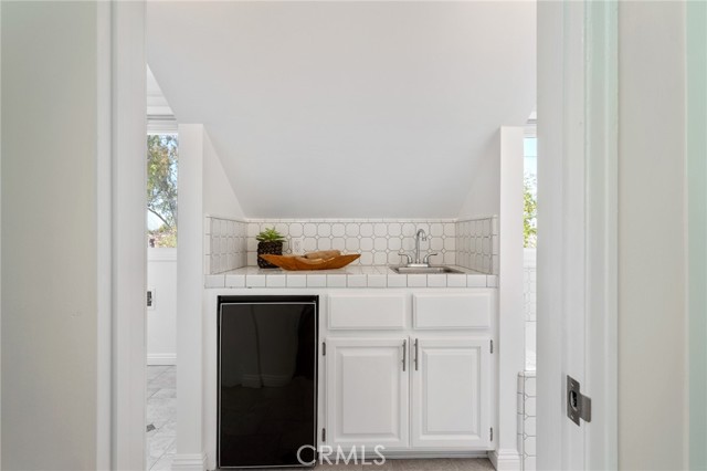 1122 Cranbrook Avenue, Torrance CA: https://media.crmls.org/medias/985be411-625a-407b-a4e3-71c711d5cdb1.jpg