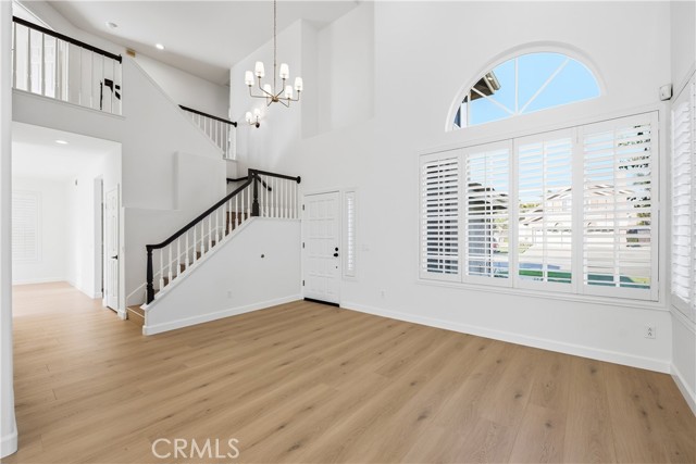 Detail Gallery Image 5 of 45 For 1394 La Culebra Cir, Camarillo,  CA 93012 - 4 Beds | 2/1 Baths