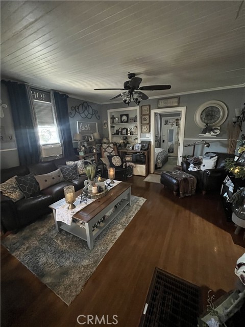 Detail Gallery Image 11 of 27 For 1373 Agate Ave, Mentone,  CA 92359 - 2 Beds | 1 Baths