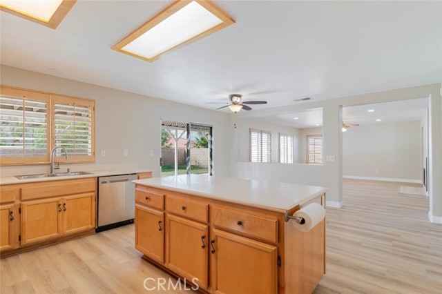 Detail Gallery Image 16 of 50 For 38645 Laurie, Palmdale,  CA 93551 - 4 Beds | 3 Baths