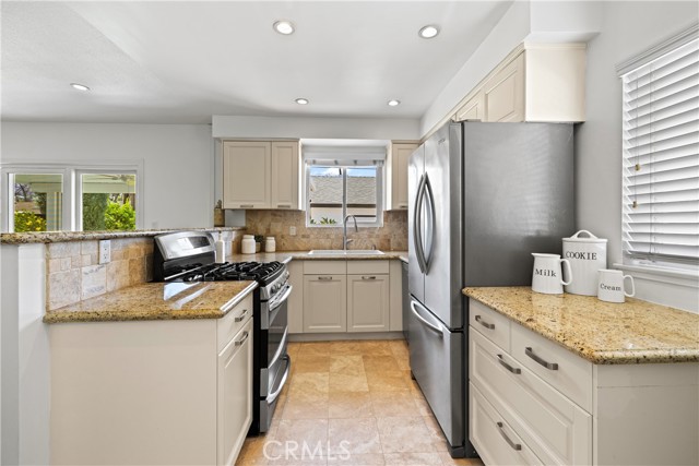 Detail Gallery Image 14 of 37 For 1442 W Olive Ave, Fullerton,  CA 92833 - 3 Beds | 2 Baths