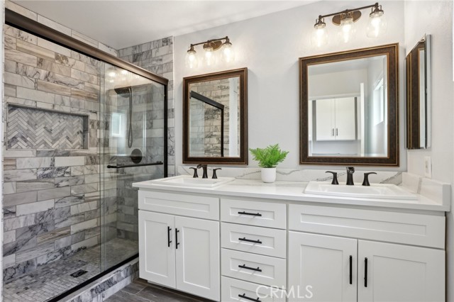 Detail Gallery Image 23 of 47 For 27959 Palmetto Ridge Dr, Valencia,  CA 91354 - 4 Beds | 2/1 Baths