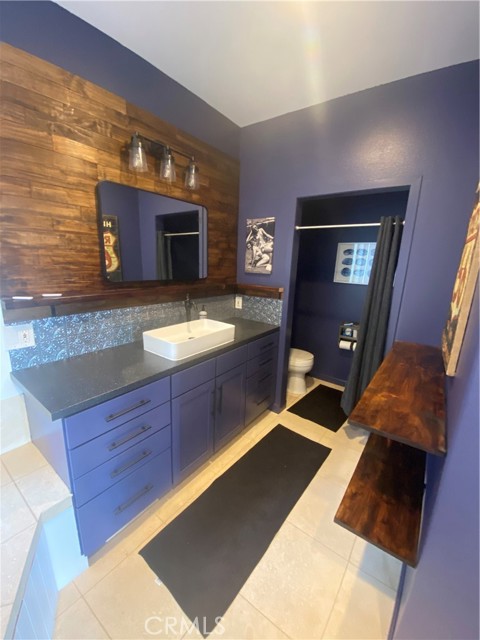 Detail Gallery Image 27 of 43 For 18700 Oak Grove Rd, Hidden Valley Lake,  CA 95467 - 3 Beds | 2 Baths