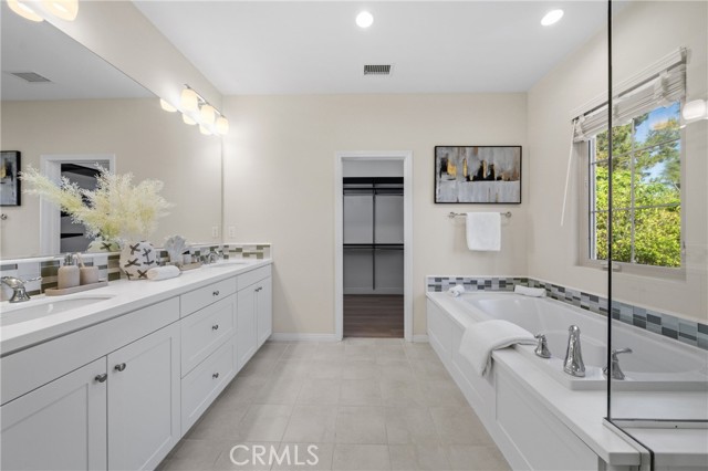 Detail Gallery Image 20 of 39 For 113 Hanging, Irvine,  CA 92620 - 3 Beds | 2/1 Baths