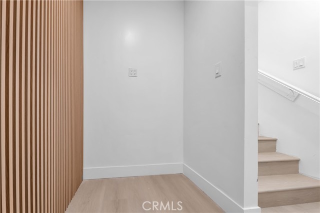 Detail Gallery Image 3 of 36 For 3115 Arvia St 1b,  Los Angeles,  CA 90065 - 5 Beds | 2 Baths
