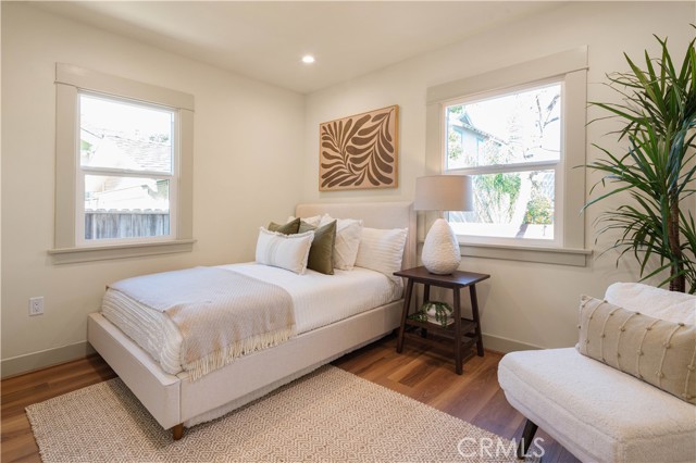 Detail Gallery Image 13 of 27 For 4245 E 6th, Long Beach,  CA 90814 - 2 Beds | 1 Baths