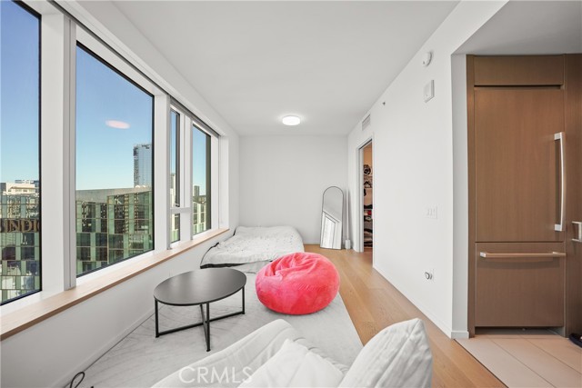 Detail Gallery Image 1 of 11 For 889 Francisco St #2507,  Los Angeles,  CA 90017 - 0 Beds | 1 Baths