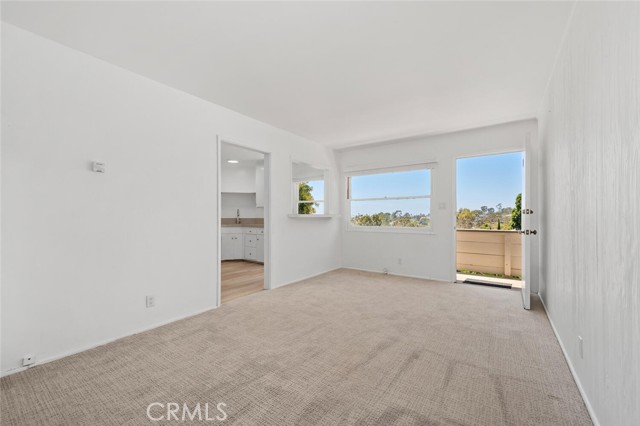 Detail Gallery Image 3 of 24 For 350 Y Pl #D,  Laguna Beach,  CA 92651 - 1 Beds | 1 Baths