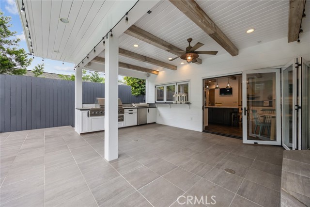 Detail Gallery Image 28 of 37 For 12722 Halkirk St, Studio City,  CA 91604 - 5 Beds | 5 Baths