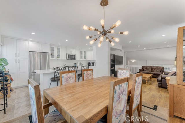 Detail Gallery Image 11 of 36 For 6226 Nita Ave, Woodland Hills,  CA 91367 - 2 Beds | 2/1 Baths