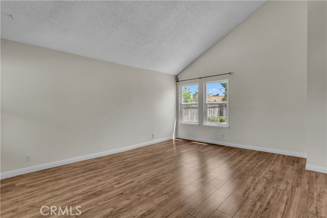 Detail Gallery Image 5 of 33 For 841 E Jackson St, Rialto,  CA 92376 - 3 Beds | 2/1 Baths