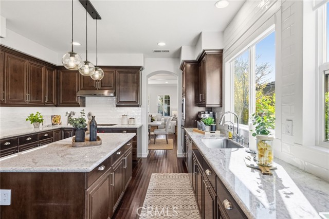 Detail Gallery Image 10 of 68 For 34036 Galleron, Temecula,  CA 92592 - 4 Beds | 2/1 Baths