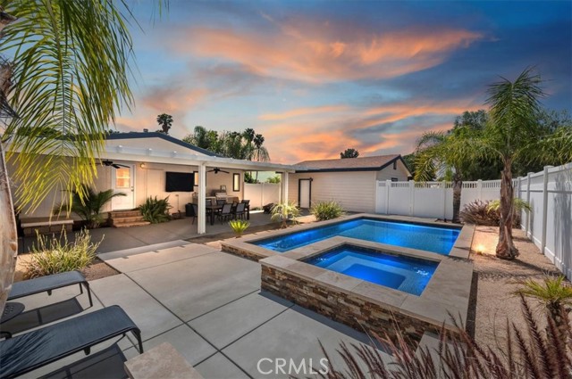 Detail Gallery Image 2 of 44 For 31108 Quail Hollow Cir, Homeland,  CA 92548 - 3 Beds | 2 Baths