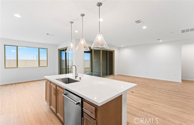 25200 Forest Hills Drive, Menifee CA: https://media.crmls.org/medias/98644712-b382-42dd-86f8-10f8a56b8074.jpg