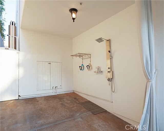 3316 Alma Avenue, Manhattan Beach, California 90266, 5 Bedrooms Bedrooms, ,4 BathroomsBathrooms,Residential,Sold,Alma,SB22035923