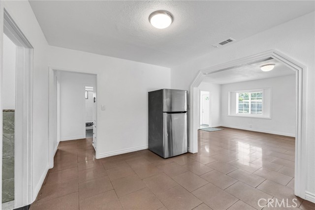 Detail Gallery Image 13 of 37 For 1261 Center St, Riverside,  CA 92507 - 2 Beds | 1/1 Baths