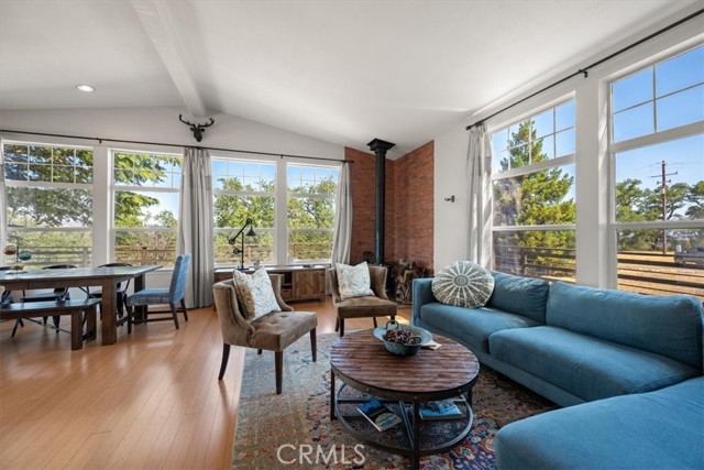 5990 Sunny Glen, Paso Robles CA: https://media.crmls.org/medias/9867044c-acdc-45ce-afb8-d5f8fb64e962.jpg