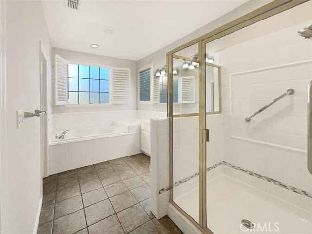 Detail Gallery Image 7 of 27 For 51 Village Square, Pleasant Hill,  CA 94523 - 3 Beds | 3/1 Baths