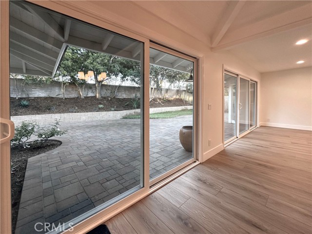 Detail Gallery Image 5 of 26 For 1210 Sandpoint, Corona Del Mar,  CA 92625 - 4 Beds | 2/1 Baths