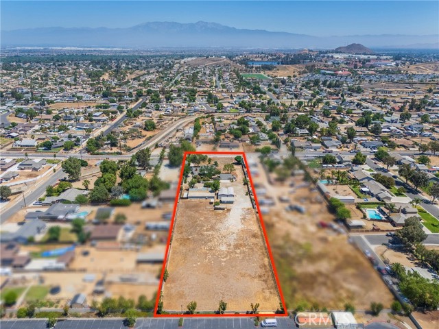 2878 2nd Street, Norco CA: https://media.crmls.org/medias/98686037-f905-437c-aeaa-bc587a44b234.jpg
