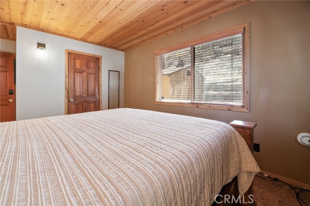 Detail Gallery Image 14 of 44 For 1195 S Minton Ave, Big Bear City,  CA 92314 - 4 Beds | 2 Baths