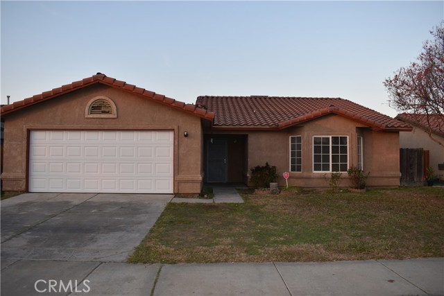 Detail Gallery Image 1 of 26 For 151 E San Pedro St, Merced,  CA 95341 - 3 Beds | 2 Baths