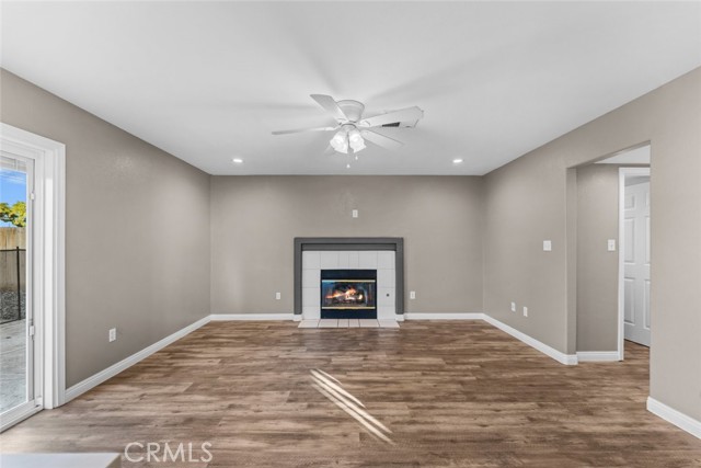 Detail Gallery Image 19 of 51 For 3910 Whirlwind Dr, Bakersfield,  CA 93313 - 3 Beds | 3 Baths