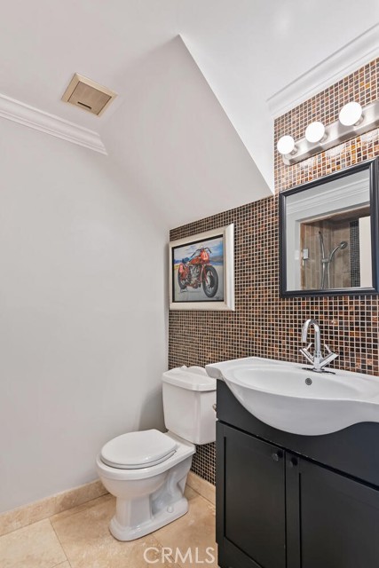 13331 Moorpark Street, Sherman Oaks CA: https://media.crmls.org/medias/986a043d-73ad-475e-9f0f-afae70f03c3d.jpg