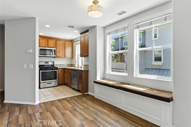 57 Hinterland Way, Ladera Ranch CA: https://media.crmls.org/medias/986a71b8-5491-4331-a58e-b9f8f24314a2.jpg