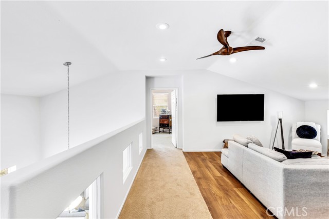 64 Vista del Valle, Aliso Viejo CA: https://media.crmls.org/medias/986b08fd-17bc-4b53-b57f-3045046b8ef7.jpg