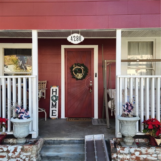 4280 9th, Riverside CA: https://media.crmls.org/medias/986b1e9c-c358-46df-9718-b6a3affbb6c2.jpg