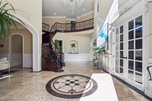 Detail Gallery Image 9 of 68 For 1117 Encanto Dr, Arcadia,  CA 91007 - 6 Beds | 6/1 Baths