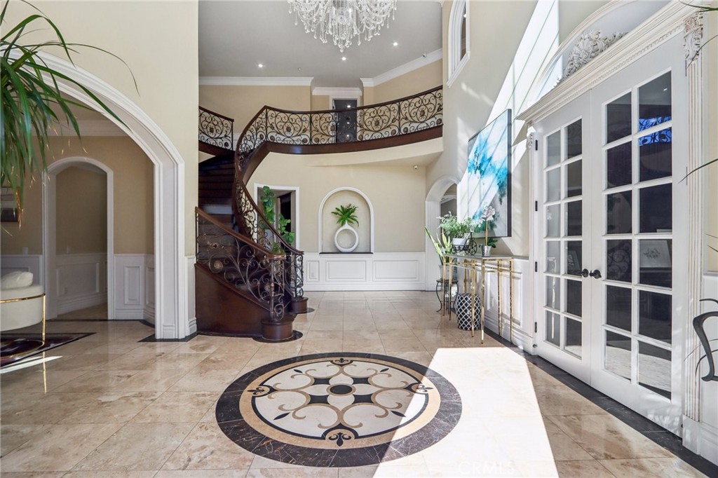 MLS #WS25261103 image #8